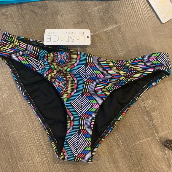 L*space 2 piece Swimsuit Small NWT🐬 - Picture 4 of 8